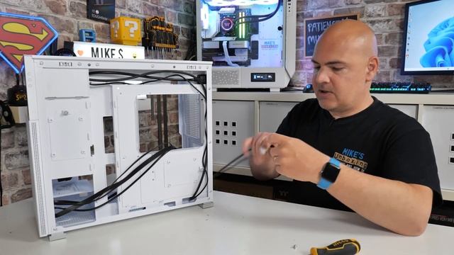 BEST ATX Mini Tower With A Monitor Jonsbo D41 Mesh Screen Review & Unboxing смотреть онлайн