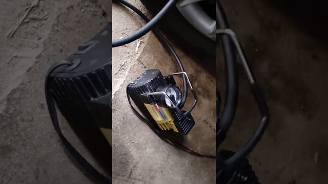 Автомобильный компрессор Megapower 14001А смотреть онлайн