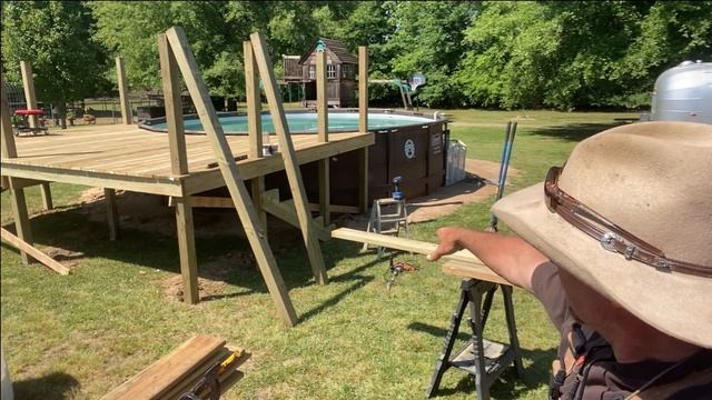Above Ground Pool Deck / How to Build with Material List / How to Easily Mix Concrete in Post Holes смотреть онлайн