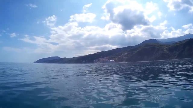 Крым 2017. Из Алушты до "Санта-Барбары" за 7 минут.Утес.Морская прогулка.сезон 2017. смотреть онлайн