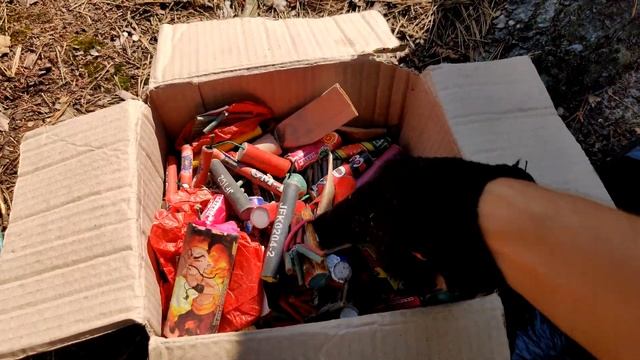 ✅?МОЩНАЯ ПЕТАРДА vs ВИДЕОМАГНИТОФОН?ТОП ПЕТАРД + ПРОИГРЫВАТЕЛЬ?На что способны большие петарды смотреть онлайн