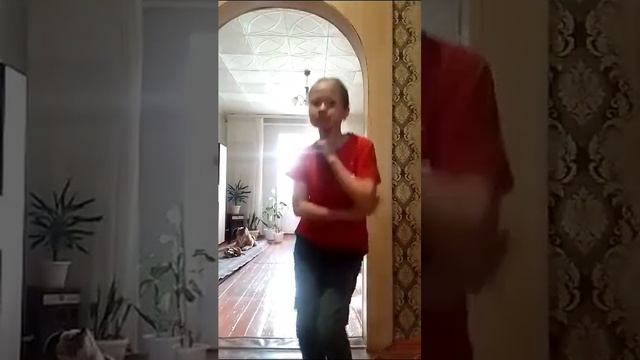 Руки над головами смотреть онлайн