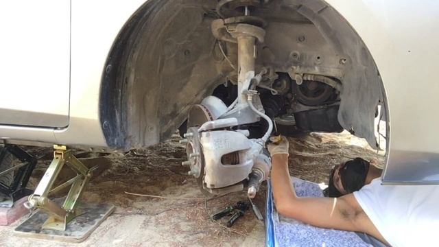 2011 Mazda 3 inner CV axle replacement смотреть онлайн