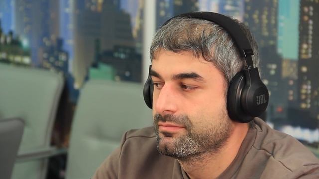 Новые наушники JBL E-серии - E35, E45BT, E55BT, E15, E25BT ( Проводные и bluetooth наушники) смотреть онлайн