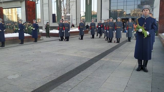 Поздравление с 8 Марта. 2020.Военные красиво поздравили женщин. Праздник весны смотреть онлайн