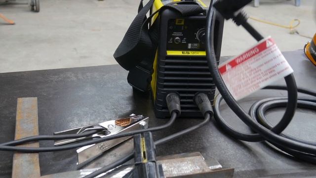 TINY WELDER - ESAB ES 95i Suitcase Welder Review [TIG & ARC] смотреть онлайн