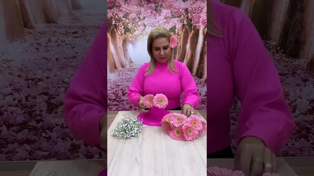 Que ideia legal! Gostou? Segue! Curte! Compartilha! #bolo #gerberas #flor #roda #welovepink смотреть онлайн