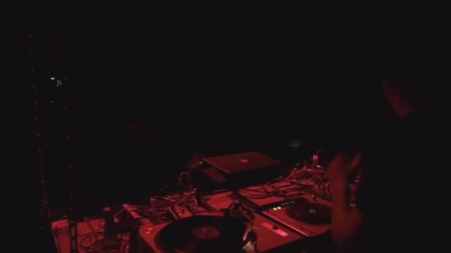 Mik Maroo - KUMQUAT Label Showcase @ Six D.O.G.S [14.01.2012] - Athens смотреть онлайн