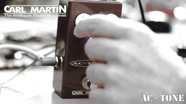 Carl Martin Ac-Tone is it a VOX AC30 Top Boost on a pedal? смотреть онлайн