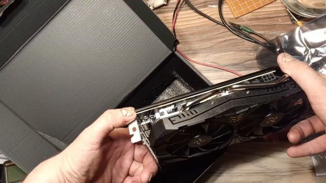 Видеокарта Radeon RX580 2048SP