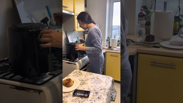 М’ясо готове смотреть онлайн