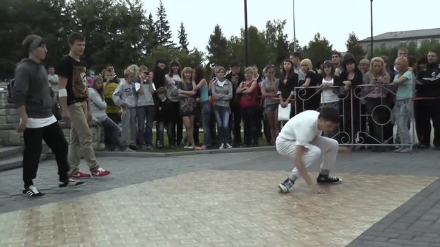 Молодежная тусовка. Куйбышев. Брейк-данс смотреть онлайн