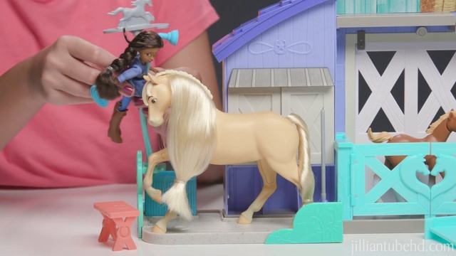 GIT UP with Jillian and the Horses from Spirit: Riding Free! смотреть онлайн