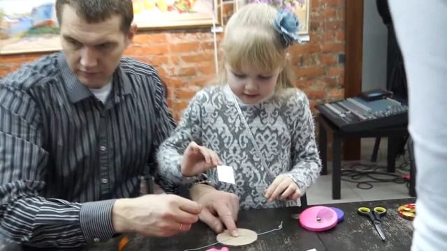 Мастер-класс по созданию музыкальных инструментов из подручных материалов