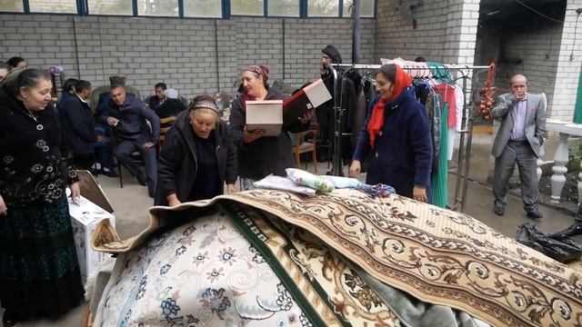 Ловари и Майя! Одэл о Кото лэ Хвэдяско лэ Котоско кай о Пэтя Шингало. Пэрэзва. смотреть онлайн