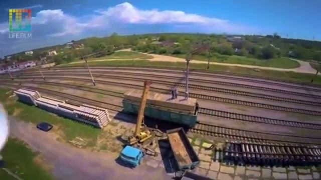 Разгрузка материалов