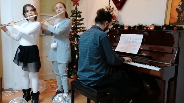 Novogodišnji koncert 2020 - Anđela Petrović i Danica Veselinović: ”We wish you a Merry Christmas” смотреть онлайн