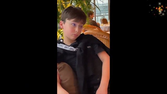 Зара с детьми отдохнула на катке смотреть онлайн