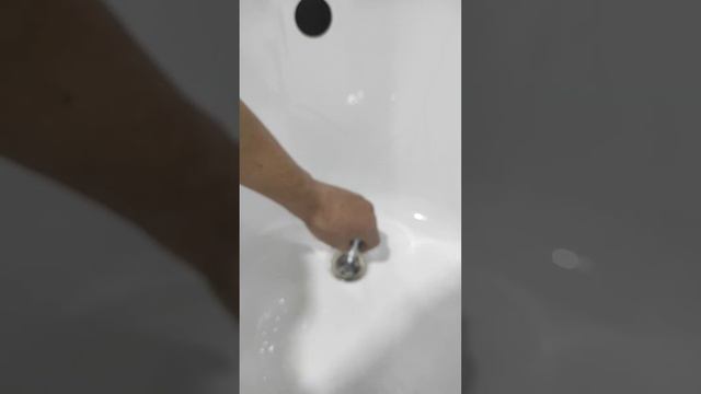 Как установить СИФОН ванны. Что может пойти НЕ ТАК?🤔 #ремонт #diy смотреть онлайн