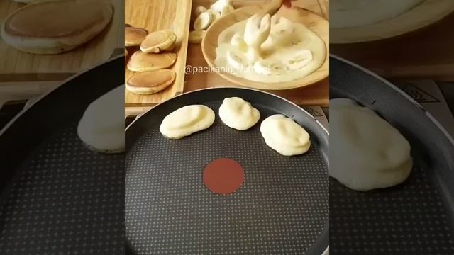 Банановый панкейк. Как приготовить панкейк. Рецепт вкусного панкейка смотреть онлайн