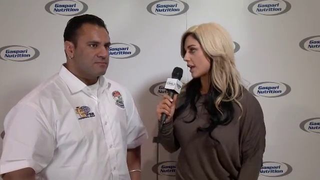 Sheru Classic Interview LIVE 2011 Olympia Weekend Gaspari Booth with WWE Diva Kaitlyn смотреть онлайн