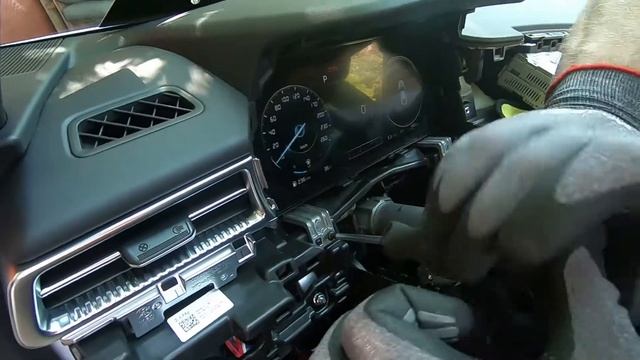 Kia K5 — Mileage Stopper in Action. Dashboard Removal. смотреть онлайн