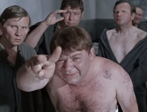 Тюрьма в «Джентльменах удачи»: вопросы, несостыковки