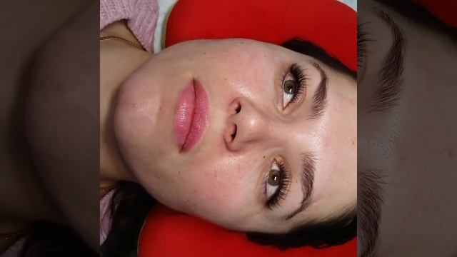 Эффект наращивания ресниц 'Ким Кардашьян' смотреть онлайн