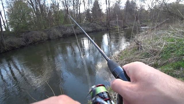 Форель, хариус и зачетная щучка на ультралайт. Рыбалка на малой реке смотреть онлайн