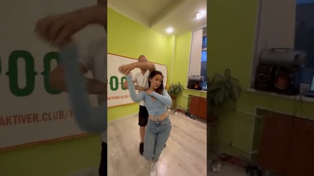 Бачата. Танцы рост #танцы #бачата смотреть онлайн