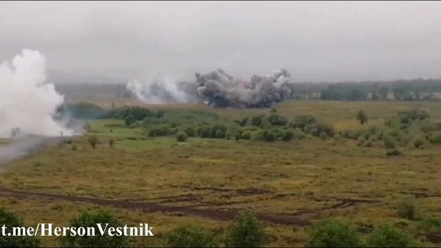 ТОС-1А Солнцепёк стреляет прямой наводкой смотреть онлайн