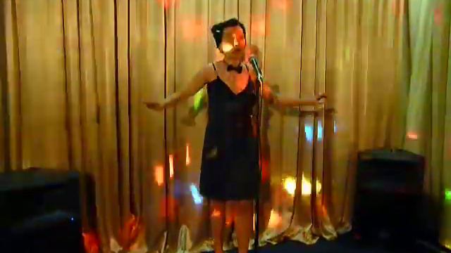 Карл Маркс Шоу 2011 Юлиана Шикина - GOLUBKA.MOV смотреть онлайн