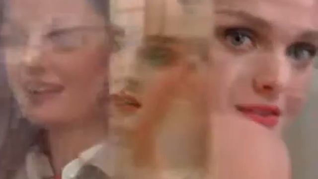 CH Feminino de Carolina Herrera смотреть онлайн