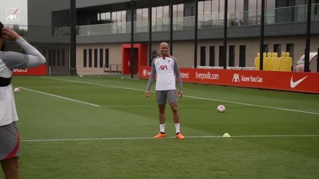 Inside Training: Exciting rondos, boss goals and more ahead of final home game смотреть онлайн