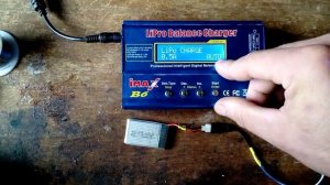 Как заряжать аккумуляторы для квадрокоптера через китайский iMAX B6