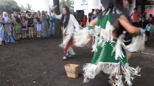 Индейцы в Москве. Душевная музыка.