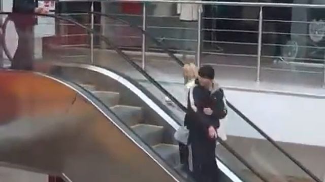 Испытание эскалатором смотреть онлайн