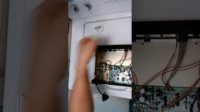(2)mounting and wire dress after installing line fuse sharp cd player model dx-r770 смотреть онлайн