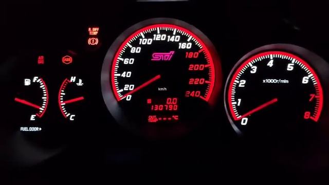 Subaru Forester SG приборка, тест стрелок, плавный розжиг