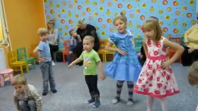 Мамин день.AVI смотреть онлайн