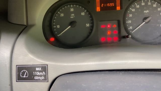 Two types how to reset a service light on a Vauxhall Vivaro or Renault traffic смотреть онлайн