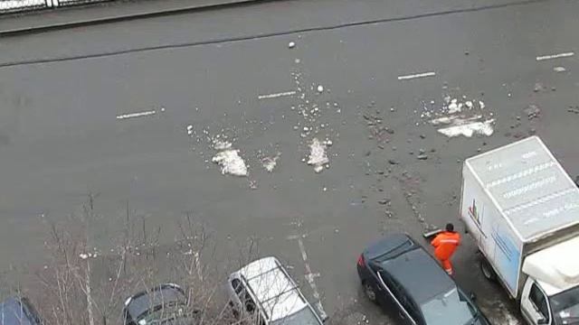 Как производится уборка московских улиц зимой