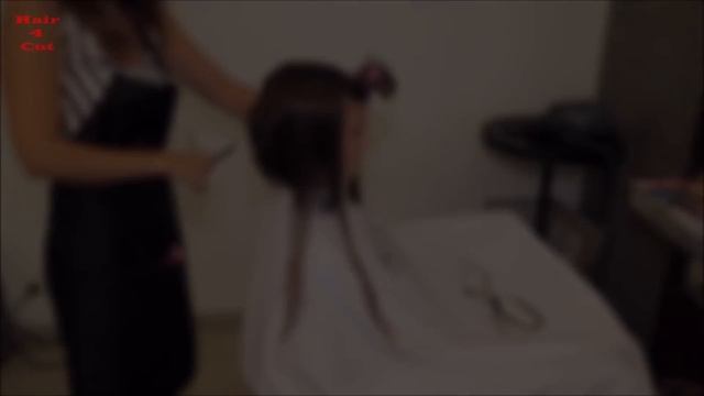 2018-43 Adela preview - long hair cut to bob смотреть онлайн