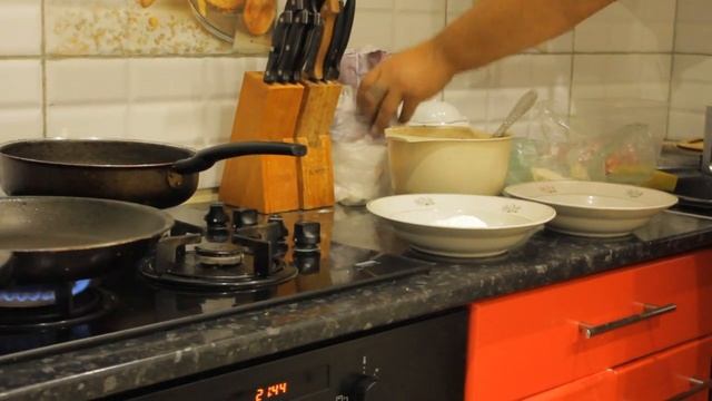 Котлеты из живых карасей #2 смотреть онлайн