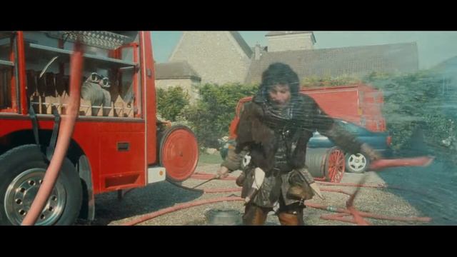 Les Visiteurs 2 - Les Pompiers смотреть онлайн
