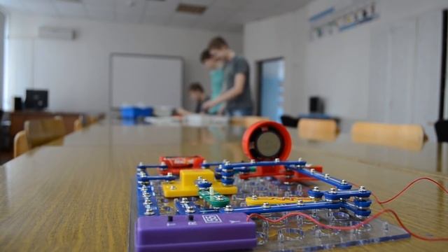 Как сделать радио своими руками из детского конструктора смотреть онлайн