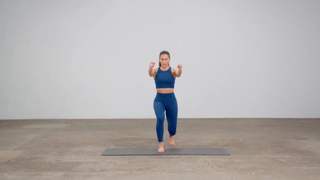 20-minute mat Pilates HIIT workout with Kelsey смотреть онлайн