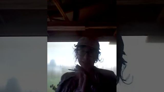 Как сделать ручку из пера? Ведь ей в школах раньше писали!!! Давайте посмотрим! смотреть онлайн