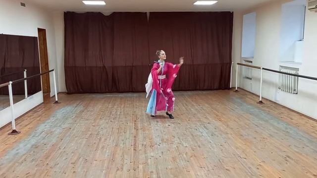 "Корейський танець" смотреть онлайн