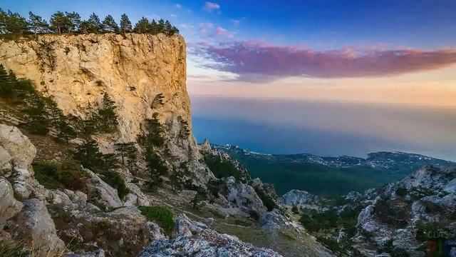 #Крымскаявесна. Выставка рисунков "Крымская весна глазами детей" смотреть онлайн